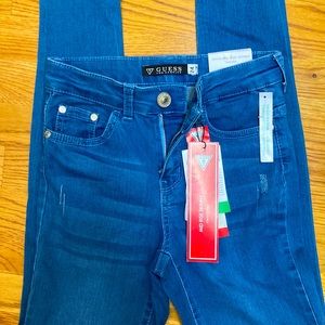 GUESS Jeans NWT Juniors 24*